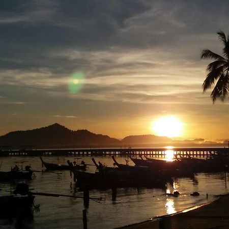 Seaside Home Ko Mook Luaran gambar